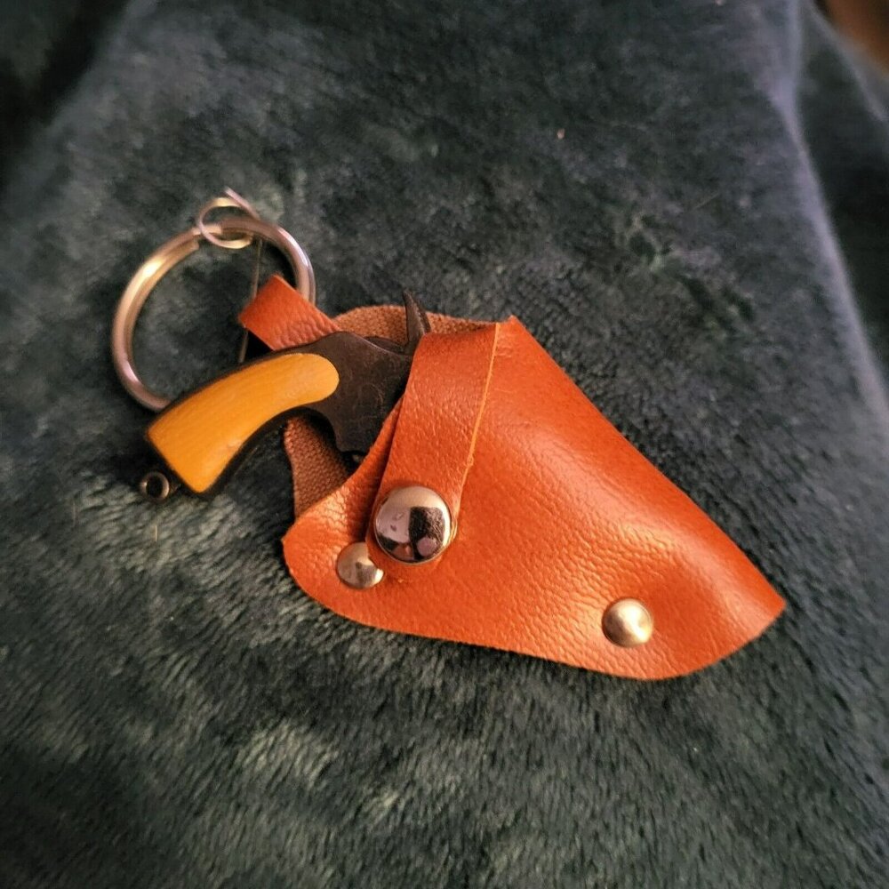 Vintage Colt 45 Pistol Mini Cap Gun Key Chain - Picture 7 of 9